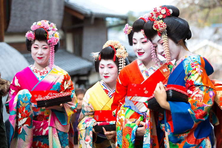 Geisha: Kebenaran Melampaui Fantasi